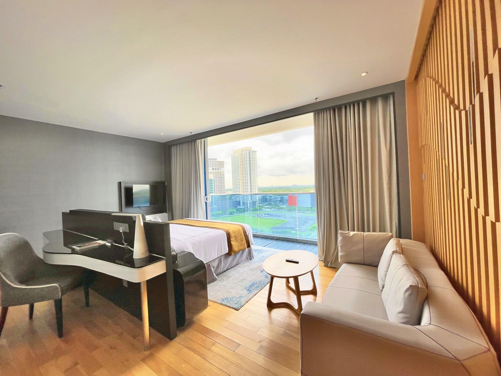 Fraser Place Puteri Harbour Nusajaya  Exterior photo A room at the hotel